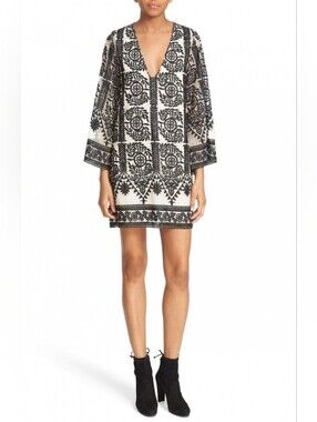 Alice + Olivia Katt Embroidered Caftan Mini Dress Black Ivory Boho Floral Size S